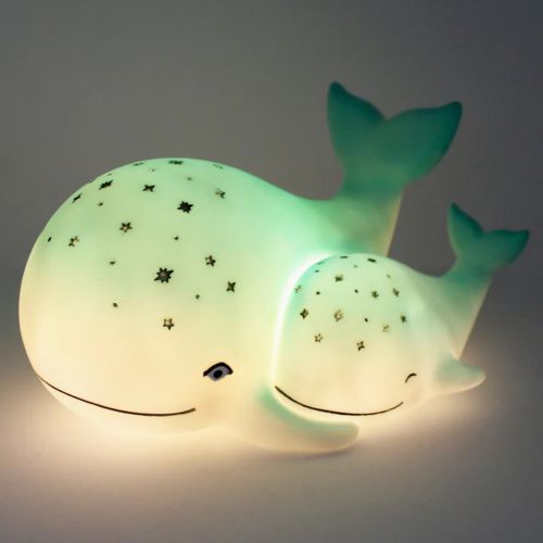 hval natlampe med lys i
