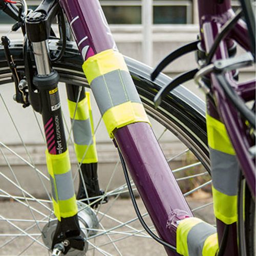 reflekser med velcro der sidder på en cykel