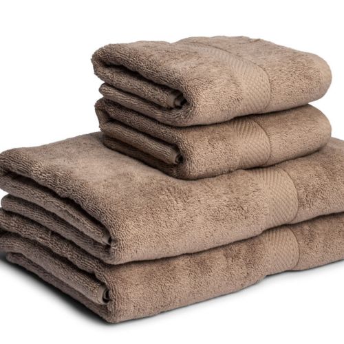 Håndklæde i nougatbrun farve