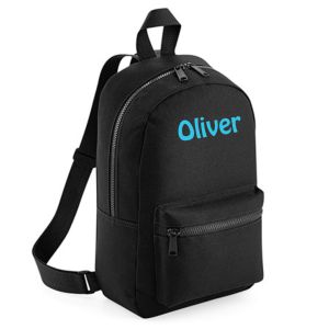 Sort rygsæk med navn til børn