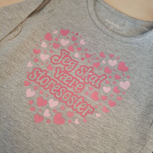 storesøster t-shirt med hjerter