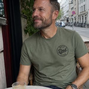 Mand i grøn fars dag t-shirt